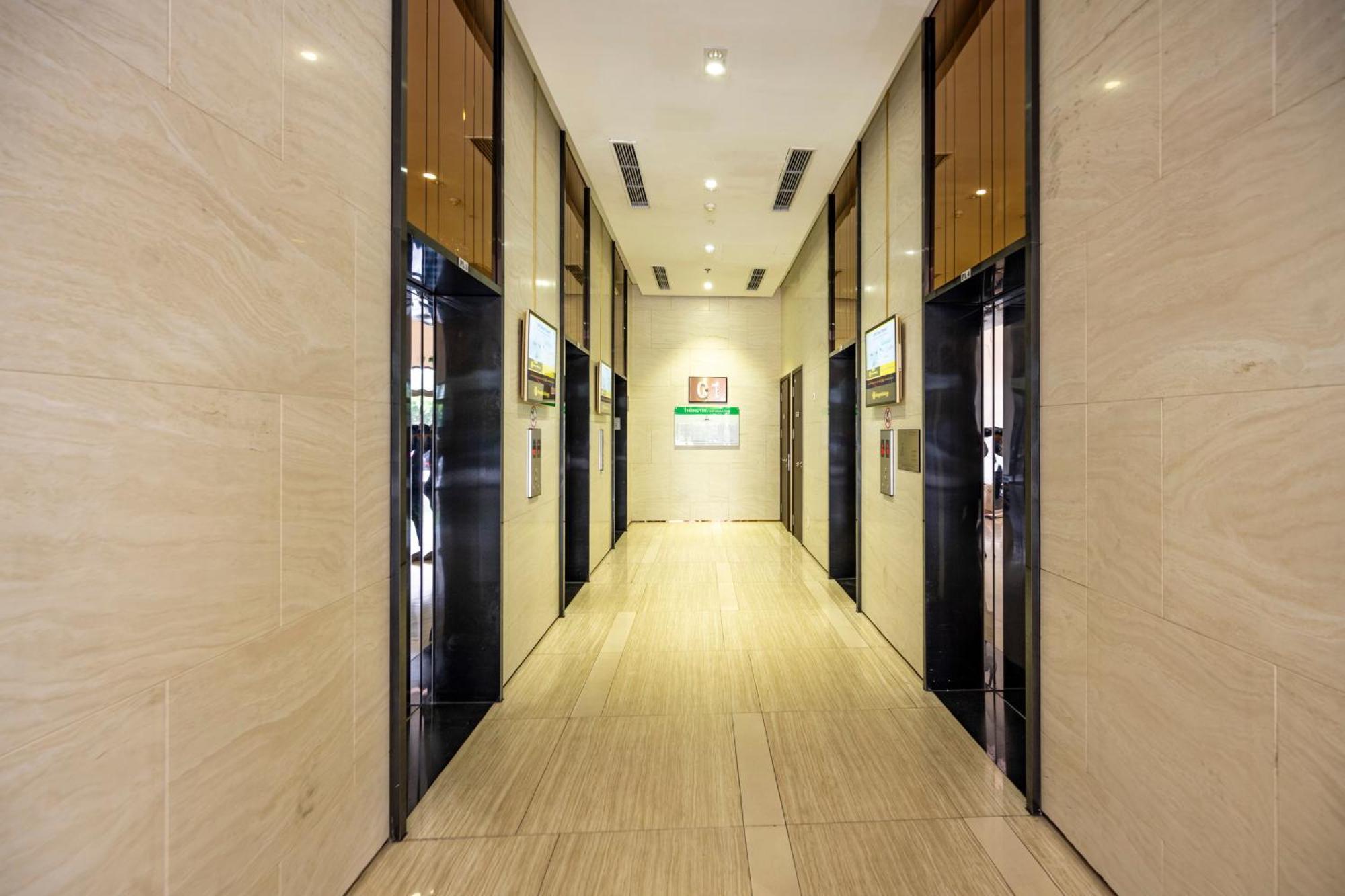 Sunrise City View Apartment , Near Lotte Mart Ho Chi Minh-staden Exteriör bild