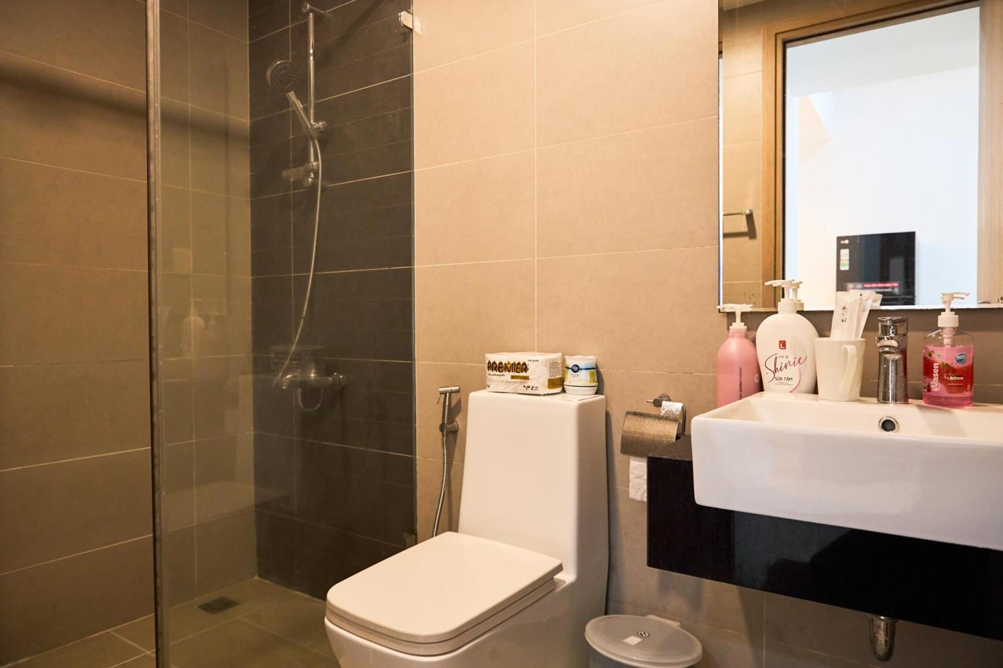 Sunrise City View Apartment , Near Lotte Mart Ho Chi Minh-staden Exteriör bild